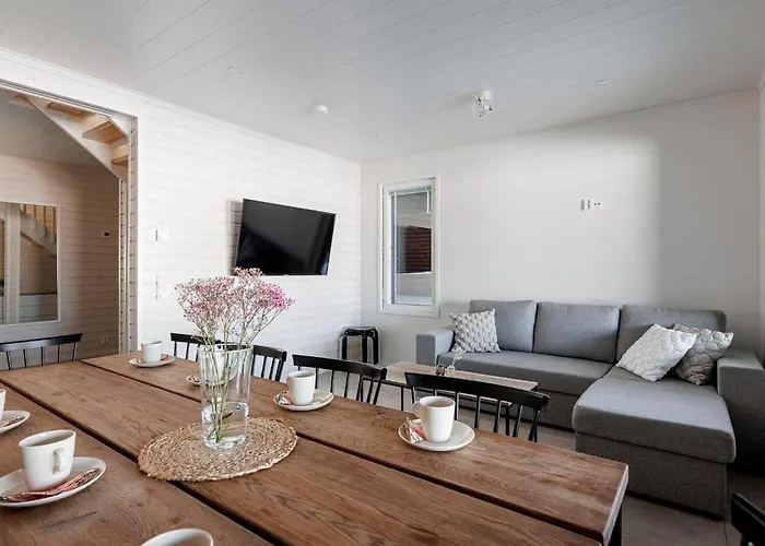 Hattara A - 12 Hloe, Golf